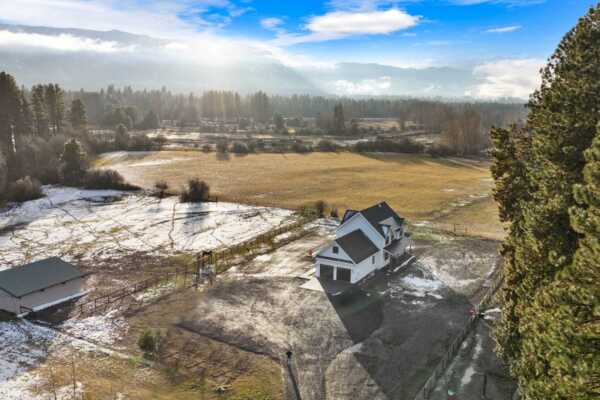 Legacy Acres Farmhouse7