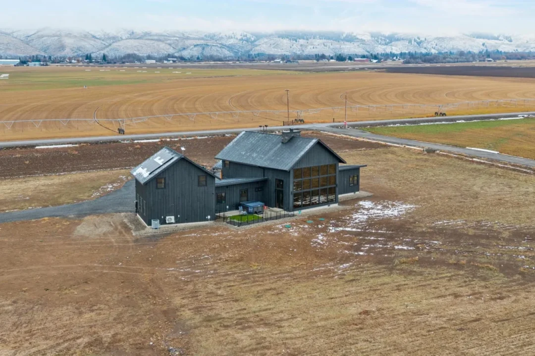 DJI_20251126120703_0351_D-Edit